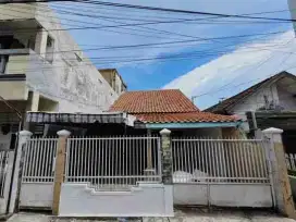 Genteng Surabaya | Jual Rumah Hitung Tanah 200 m² Kalisari Kusuma Bangsa Kapasari THR Mall Ngaglik Undaan Wetan