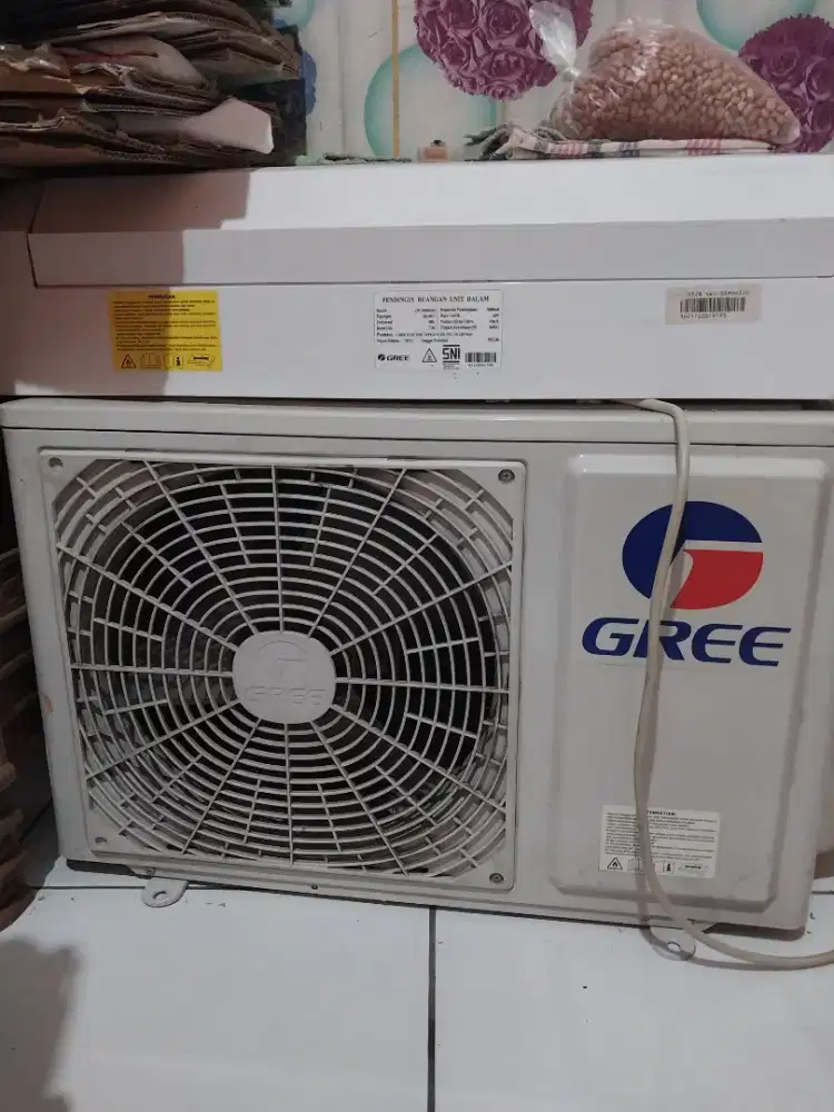Ac gree 1/2 pk bekas baik