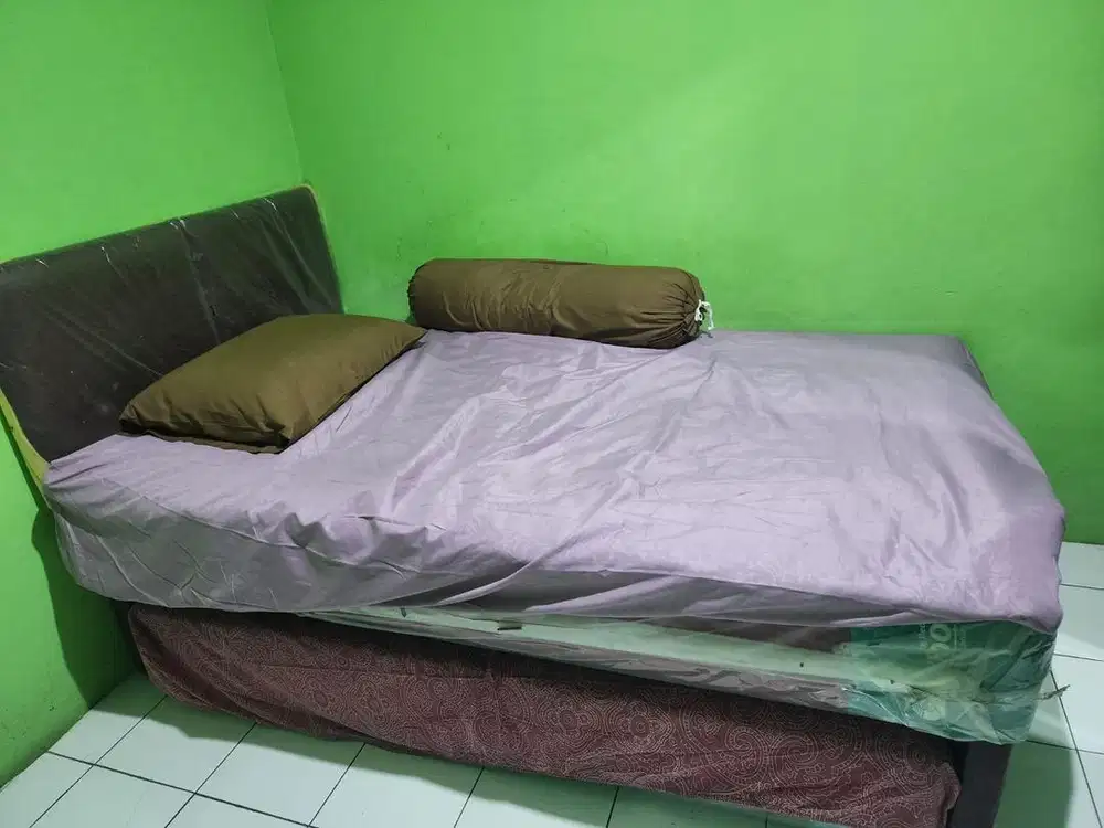 Tempat Tidur Guhdo