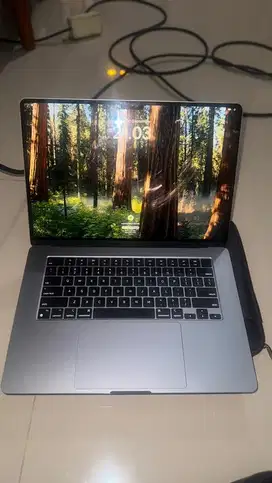 MacBook Air 15″ M3 (2024) – 16GB / 512GB