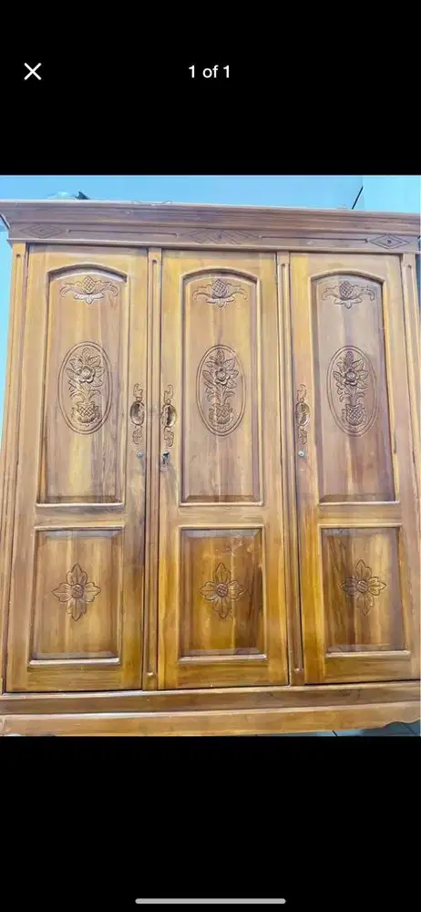 Lemari jati 3 pintu