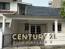 Rumah Lama Dekat Pasar