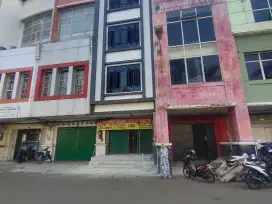 dijual murah ruko  setrategis, kondisi renovasi,mutiara taman palem