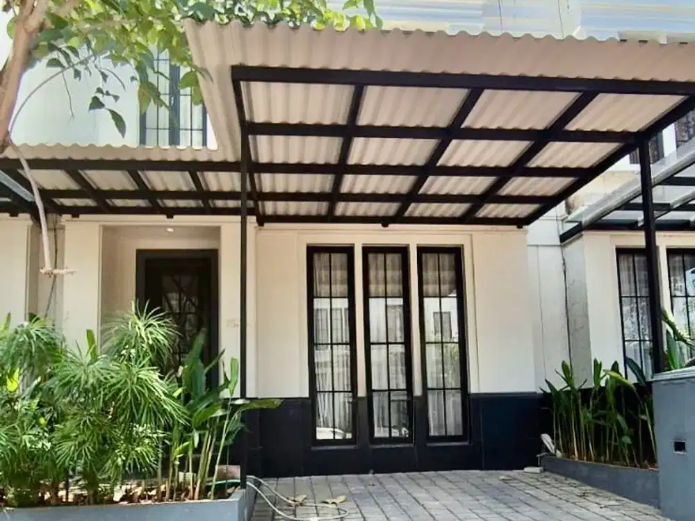 DISEWAKAN RUMAH DIAN ISTANA WIYUNG SEMI FURNISH DEKAT TOL SAiTELIT