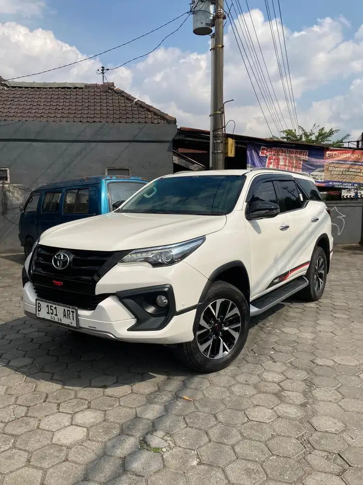 Fortuner TRD Sportivo Matic diesel 2017