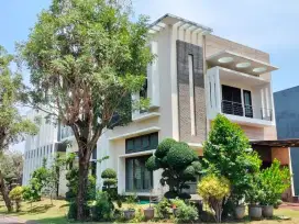 Rumah Mewah Minimalis 2 Lt Pakuwon Indah