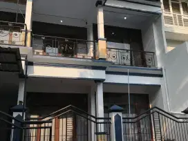 RUMAH KOST LOKASI OMAH KAMPUS FAVORIT MAHASISWA UNMU MALANG