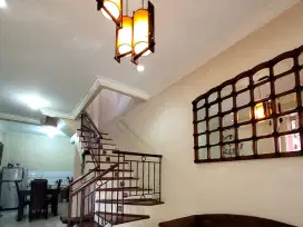 Jual Cepat Rumah 2 Lantai siap huni di Permata Sektor 9