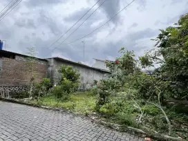 200 Meter Jl. Kaliurang Dekat UII Jogja, Luas 200m2, Siap AJB