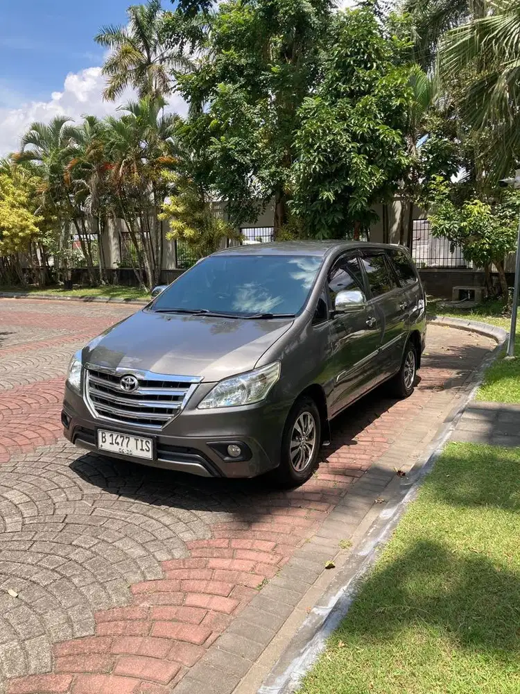 innova G diesel matic 2015