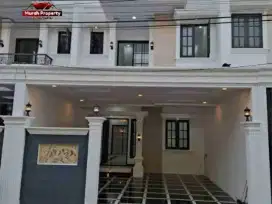 Rumah Classic Mewah Dekat Toll Pasar Rebo Jakarta Timur