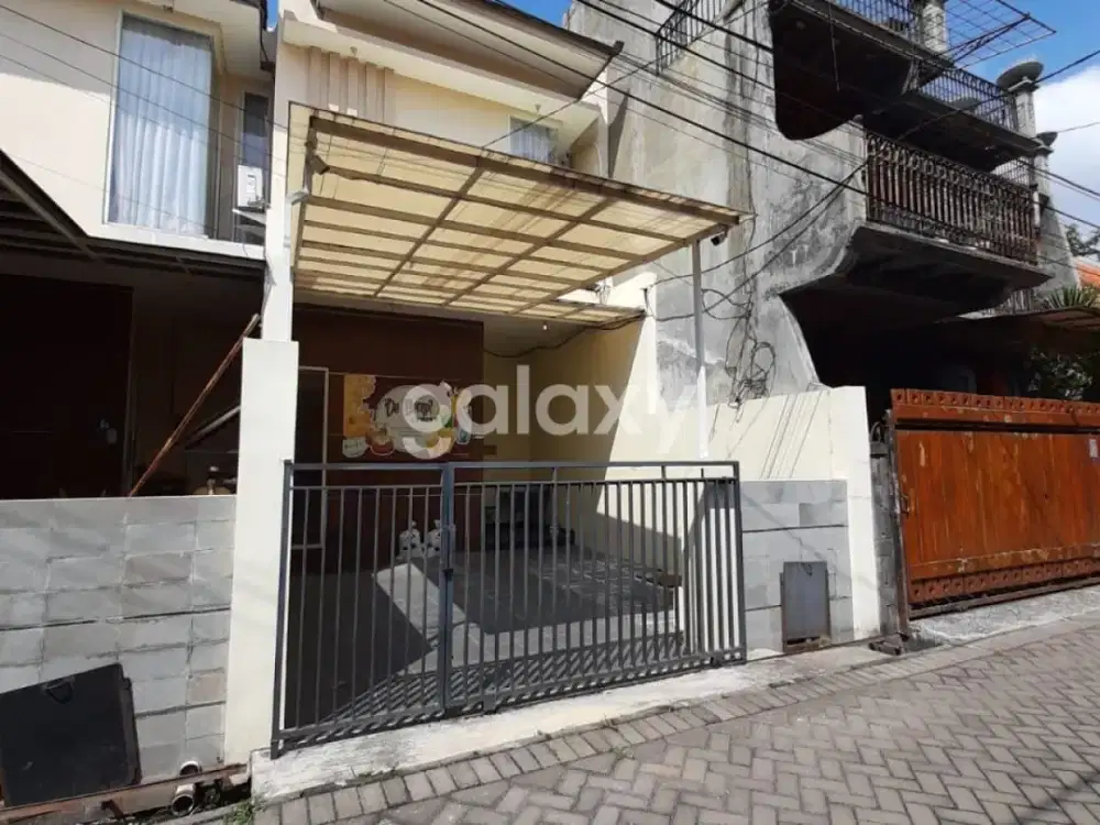 Rumah Manyar Indah Semi Furnished