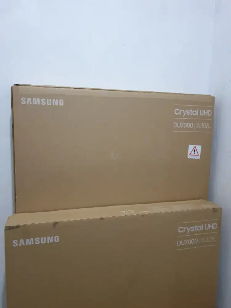SAMSUNG SmartTV Digital 43 inch 4K UHD. 100% Baru, bisa COD + Setting