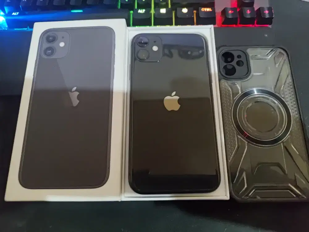 IPHONE 11 64gb FULLSET ORIGINAL SUPER MULUS LIKE NEW NOMINUS IBOX