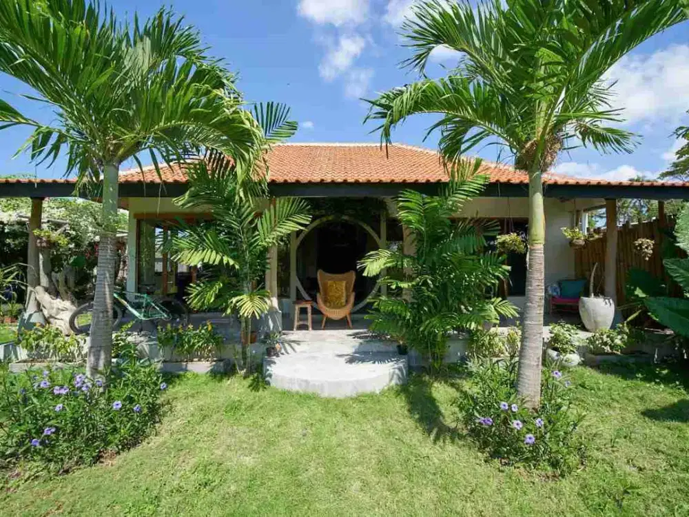sewa vila 2BR pantai kedungu
