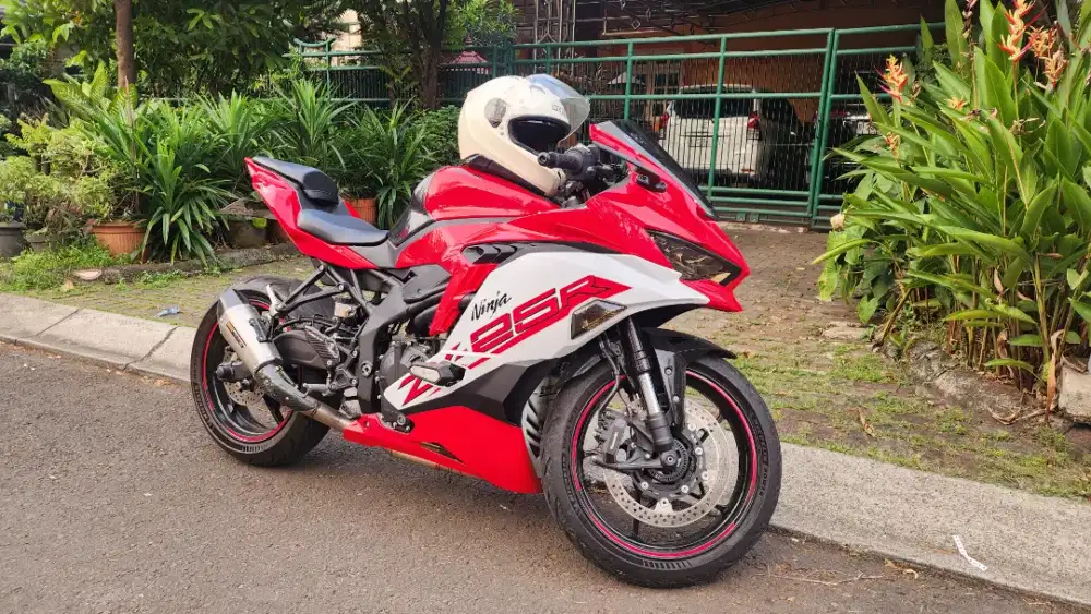 ZX25 2022 merah putih SE