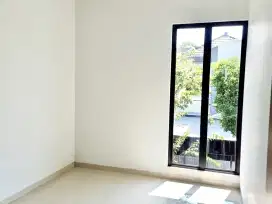 JUAL RUMAH BARU DI BATUNUNGGAL