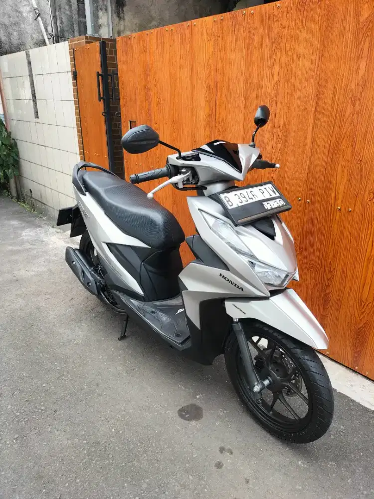 Bissmillah dijual motor Honda beat deluxe 2020 istimewa