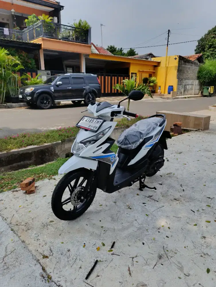 Bissmillah dijual motor Honda beat eco 2018 istimewa.