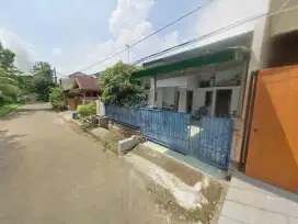 Rumah dekat pusat kota di Perumahan Taman Kota Bekasi
