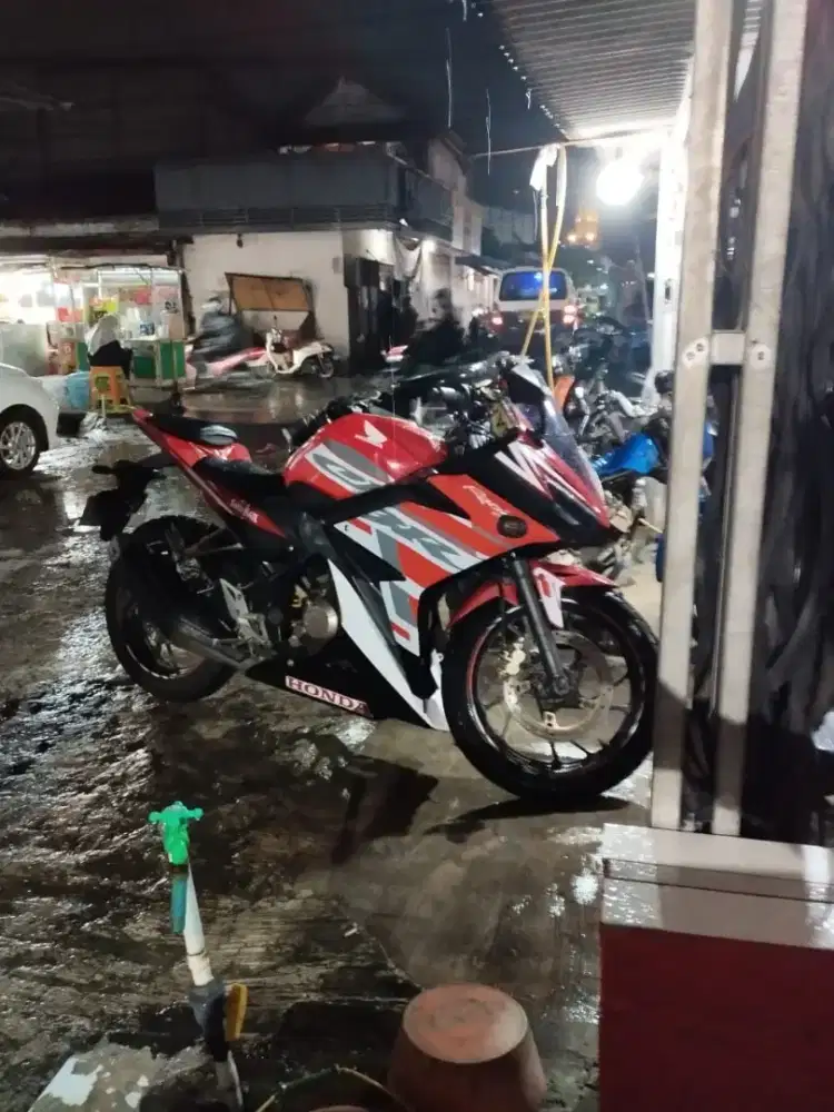 Honda CBR 150 Facelift Merah