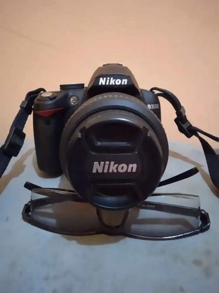 Kamera merk Nikon type D3000 18-55 VR Kit