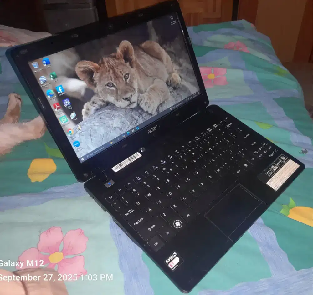 Laptop Acer 4gb ram, 500gb hardisk