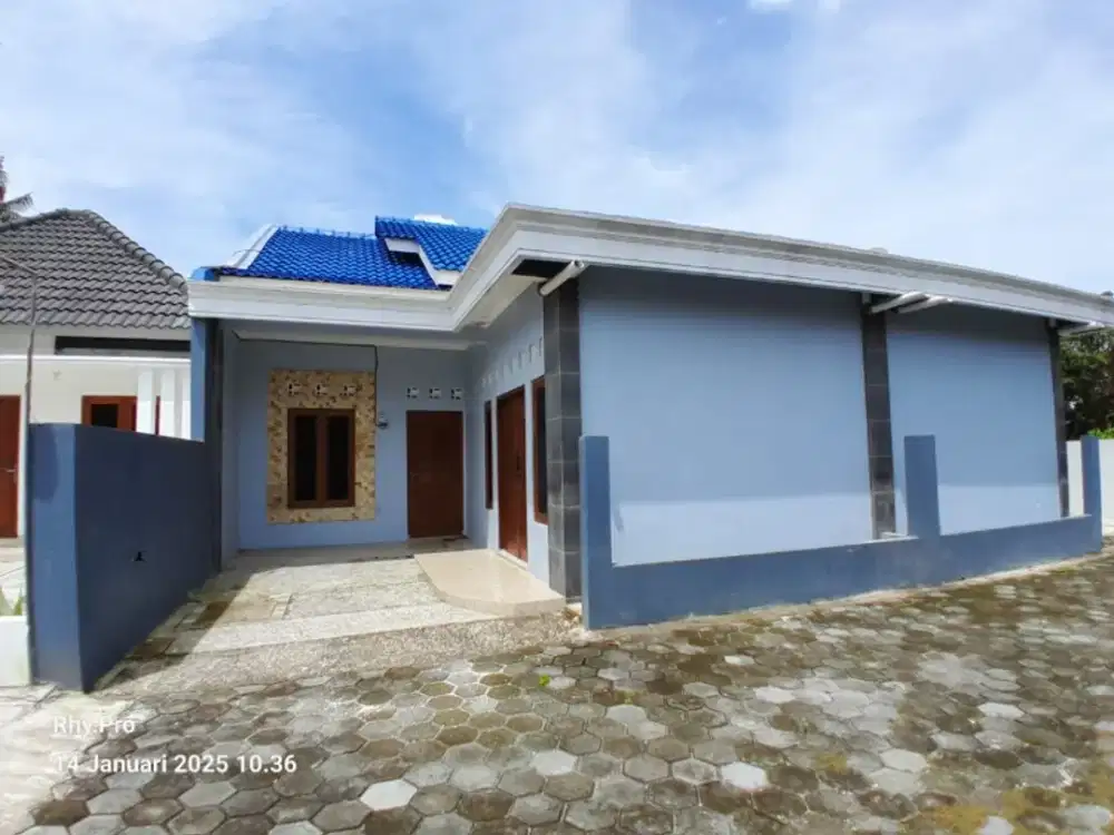RUMAH BIRU SIAP HUNI 2 UNIT DI SELOMARTANI UTARA LPMP KALASAN