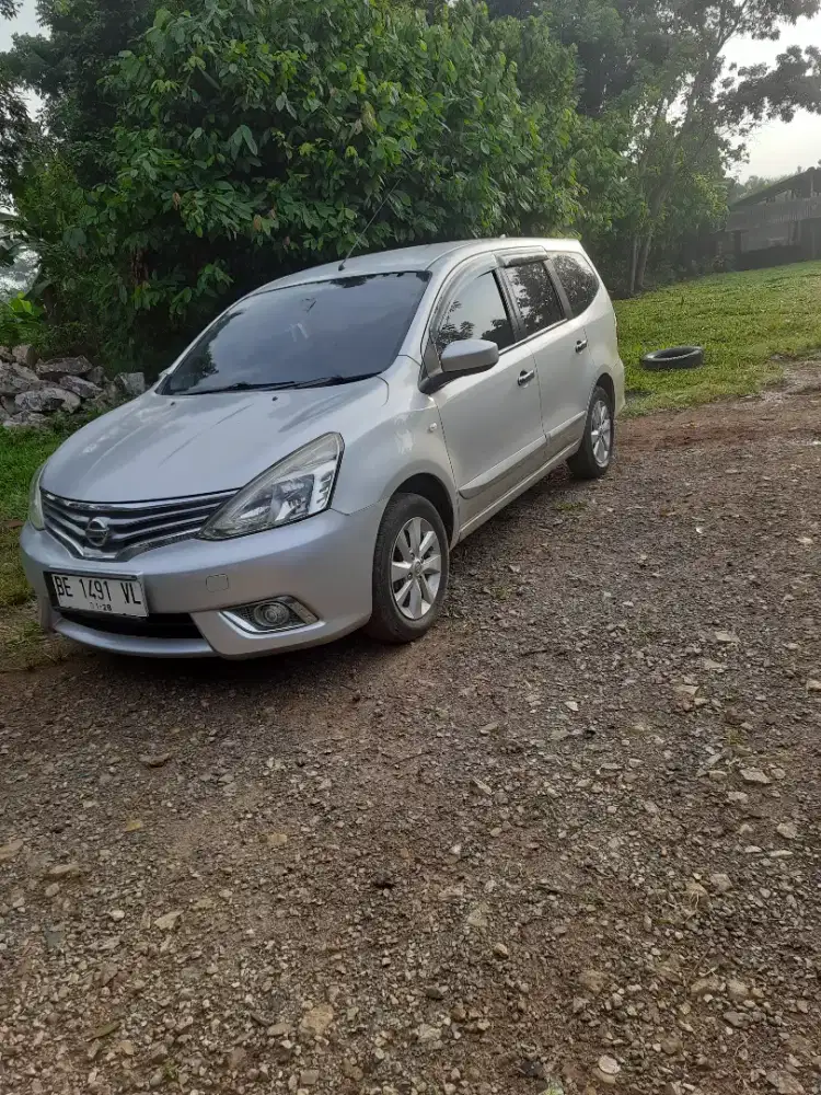Gran livina sv 2014