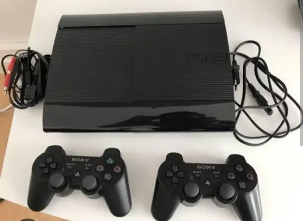 Ps 3 super slim HDD 500Gb+2 stik wirless