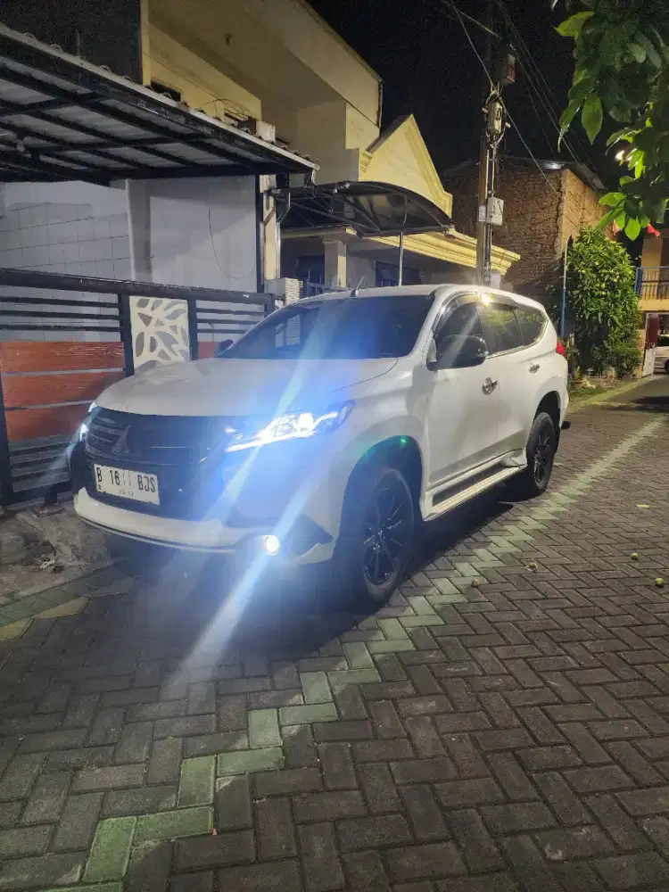 Pajero Sport 4x4 MT 2016 Istimewa