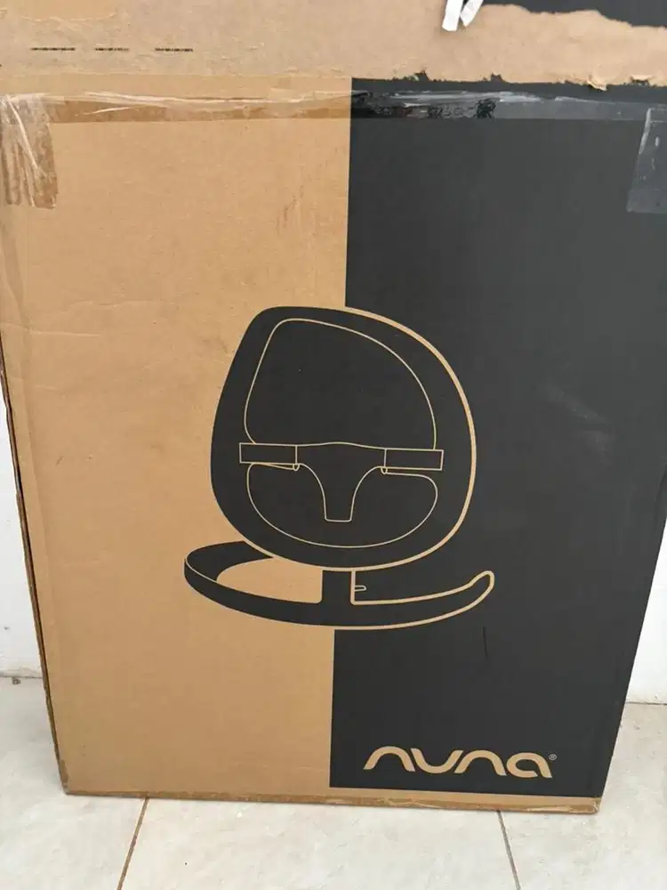 pre loved Nuna Leaf