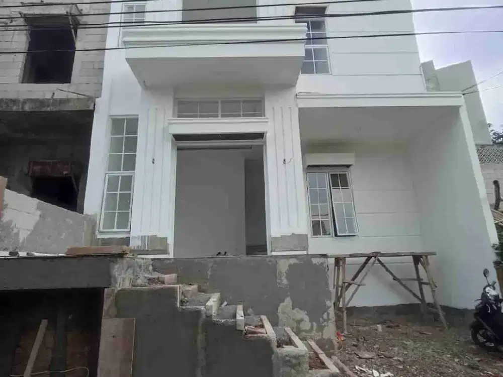 Rumah clasik di bambu apus 950jt dekat tol