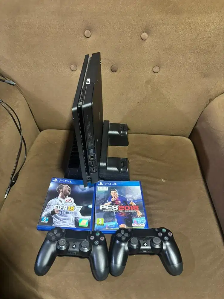 DIJUAL PLAYSTITION 4 / PS4 SLIM 500gb / ps 4 murah