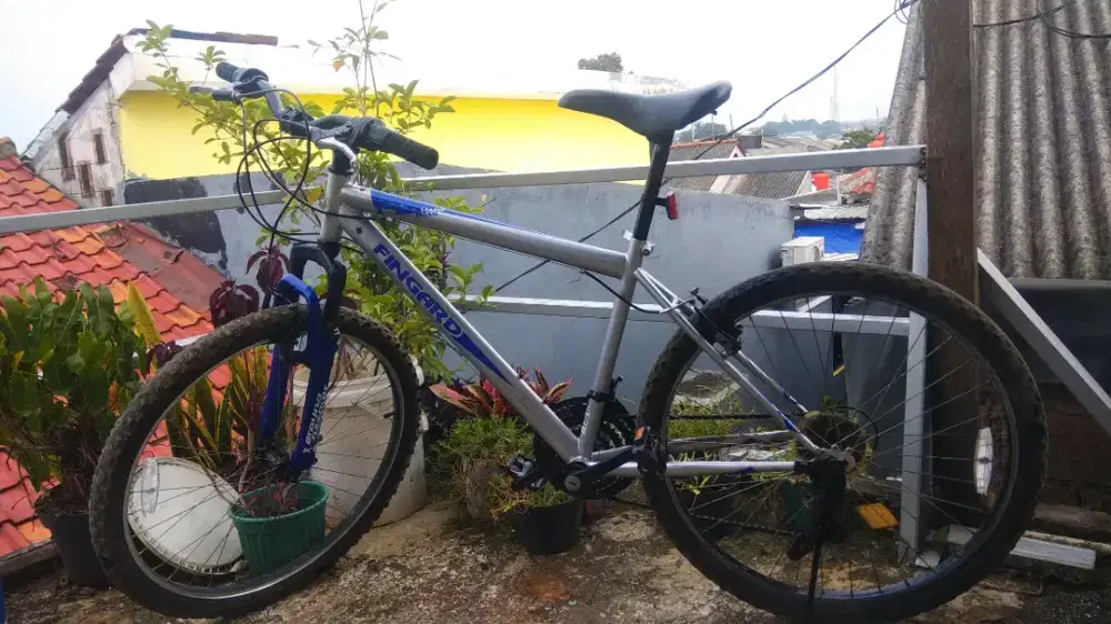 Sepeda gunung (MTB) merek Fingard, XC 80D