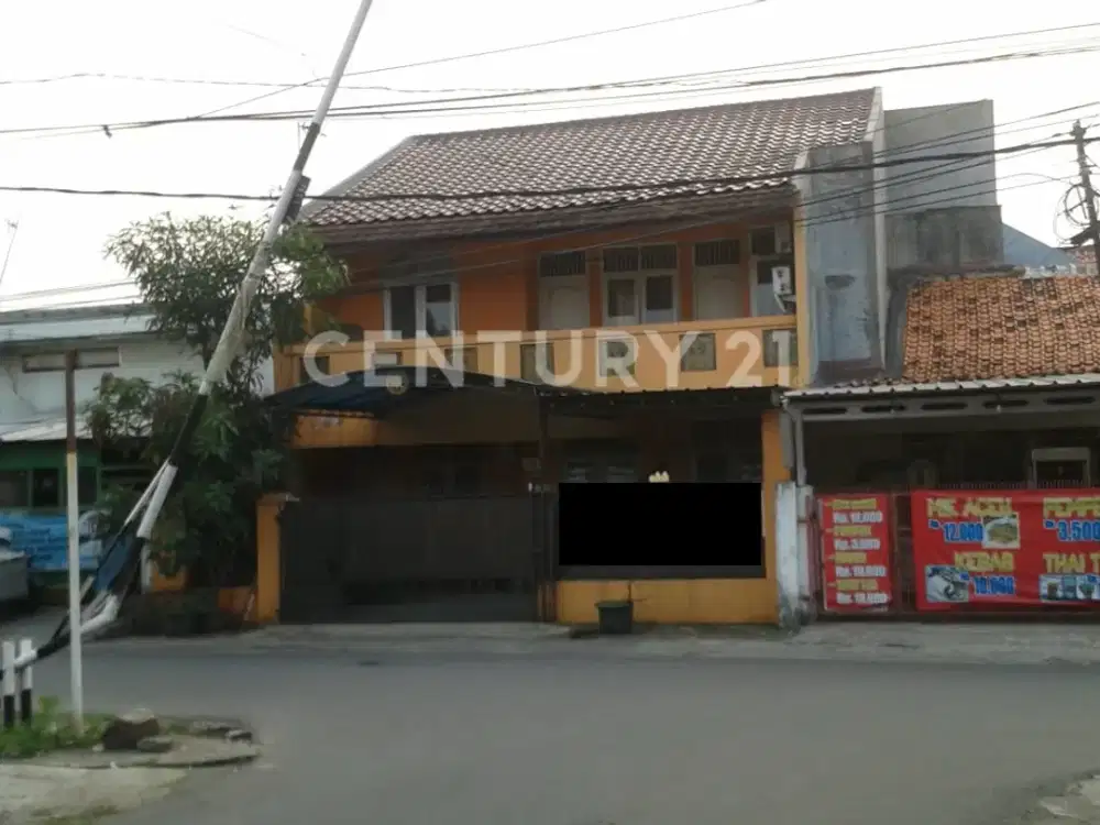 Rumah Pinggir Jalan Ramai Di Pondok Bambu