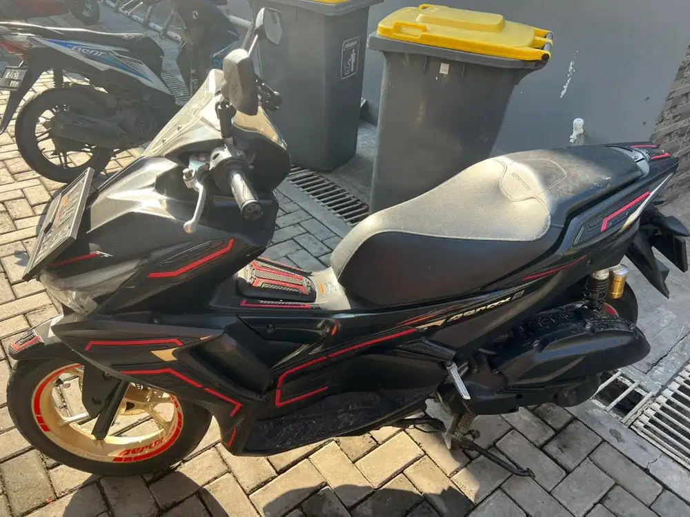 Aerox new ABS warna hitam 2021