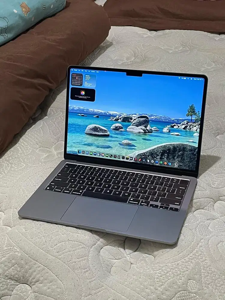 MacBook Air 2024 M3 13 inch 8/256