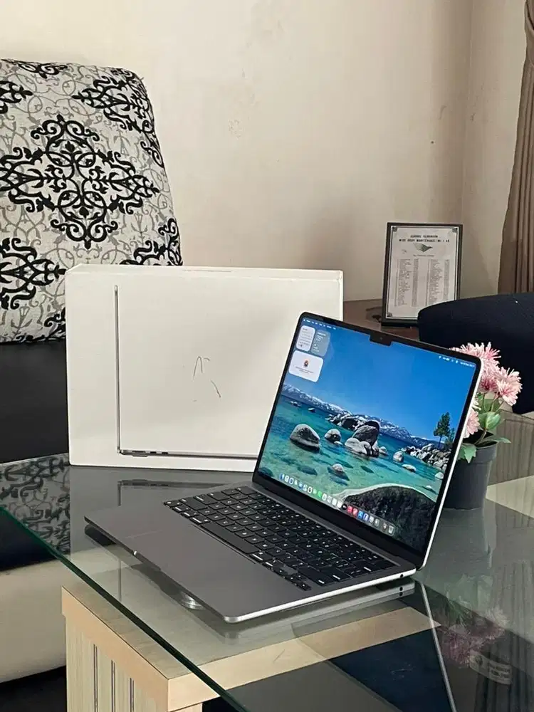 MacBook Air 2022 M2 13 inch 8/256