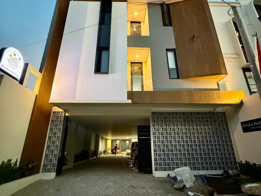 DIJUAL KOST EXCLUSIVE MEWAH 4 LANTAI PREMIUM FULL FURNISHED DEKAT UGM