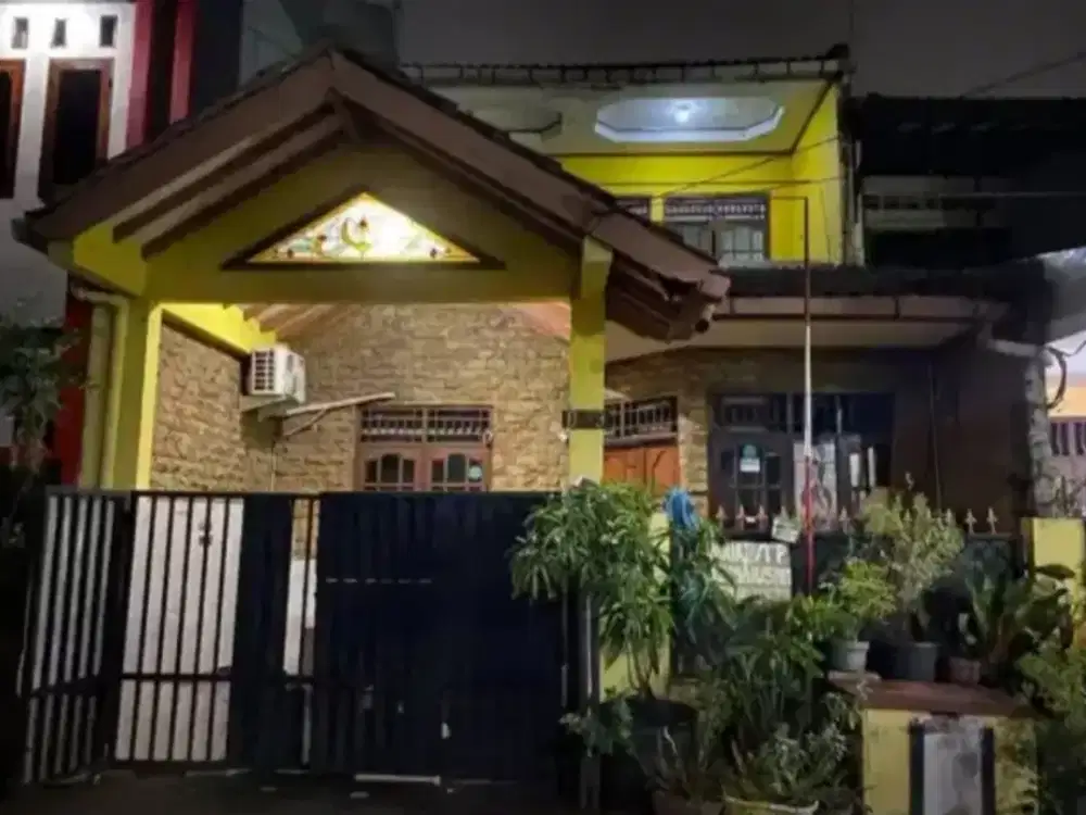 Rumah 2 Lantai di Duta Kranji - Bintara Dekat Ke Stasiun Cakung