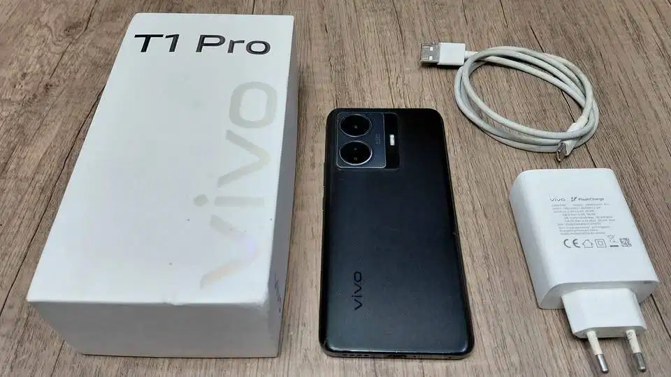 Vivo T1 Pro 5G 8/128 FULL SET + CHARGER ORI + BOX