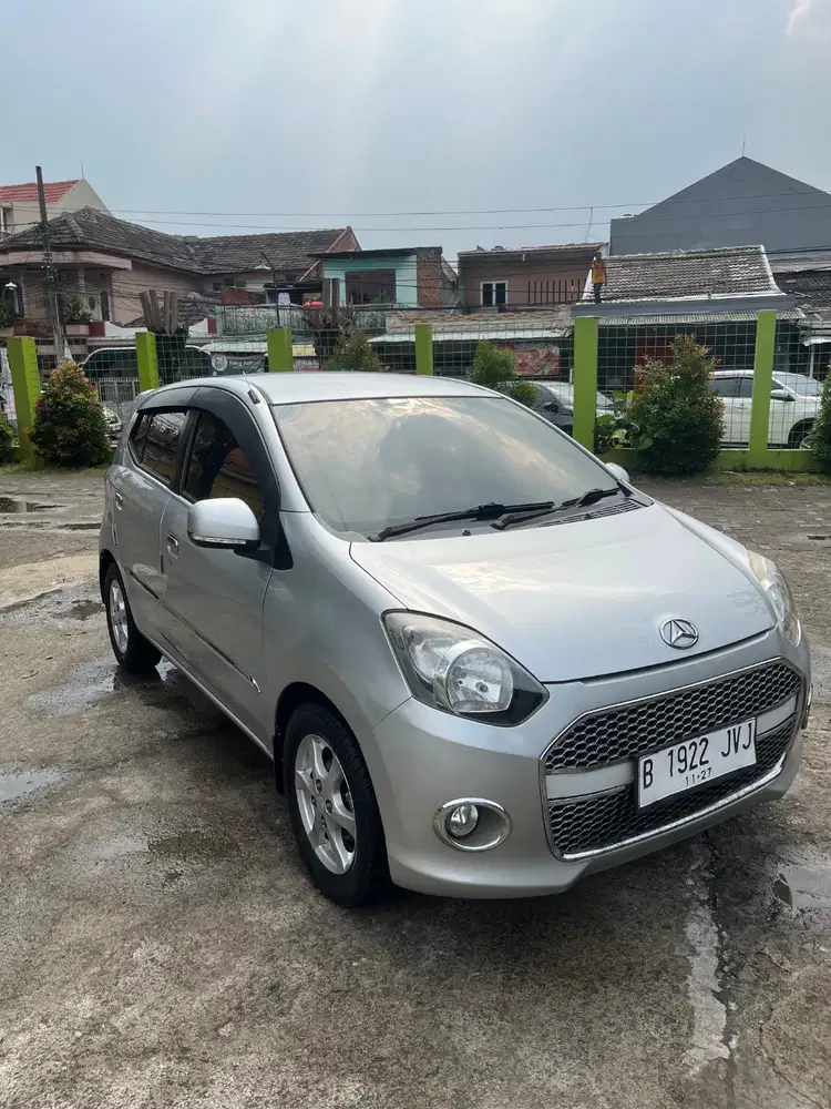 Daihatsu AYLA X 1.0 AT
