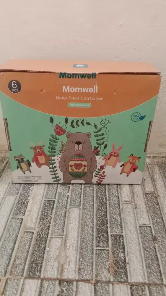 Momwell baby food container