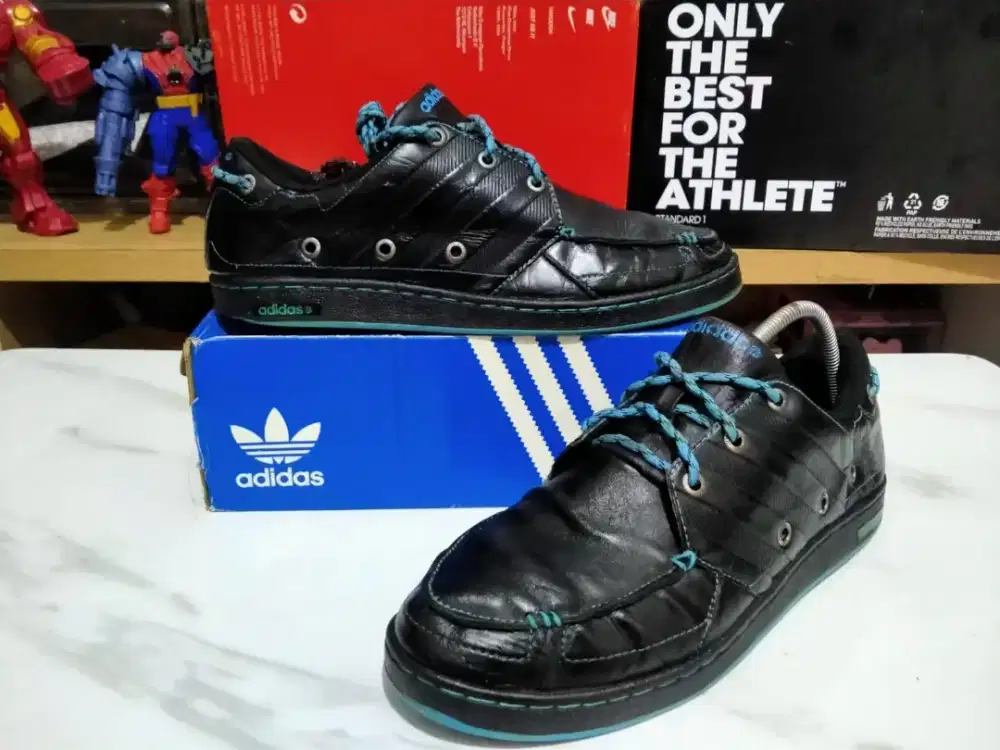 Sepatu Adidas Casual Kulit Mantap