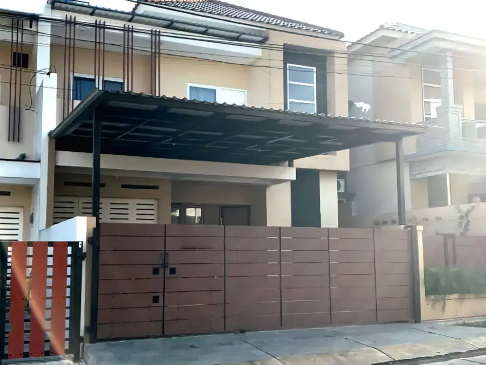 Jual rumah bagus. Sisp huni. Di Jalan Utama Nusa Indah.