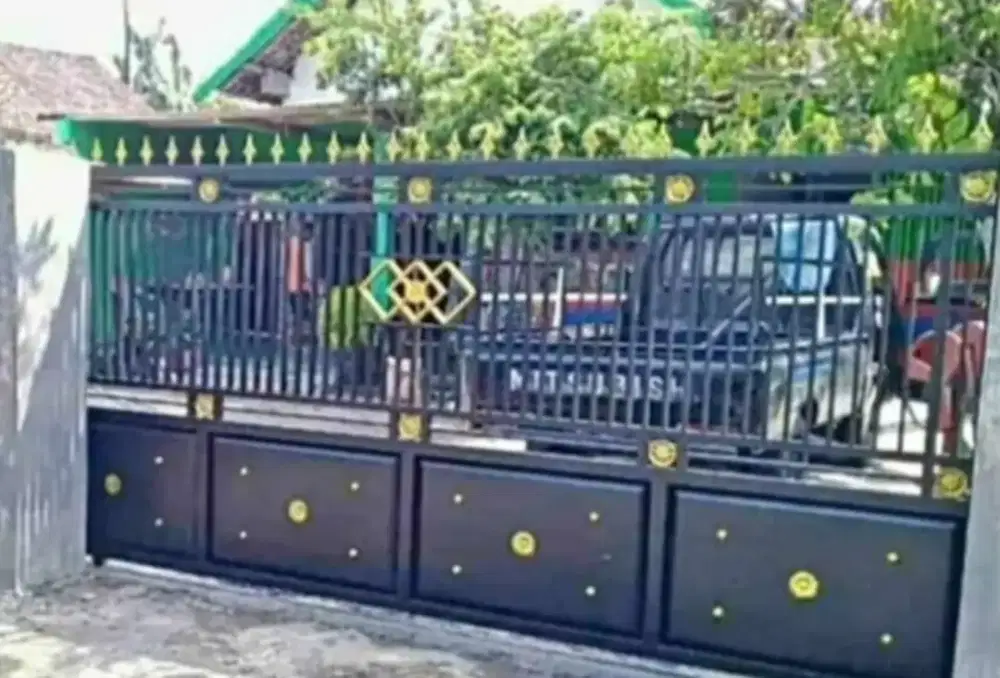 Pintu pagar minimalis