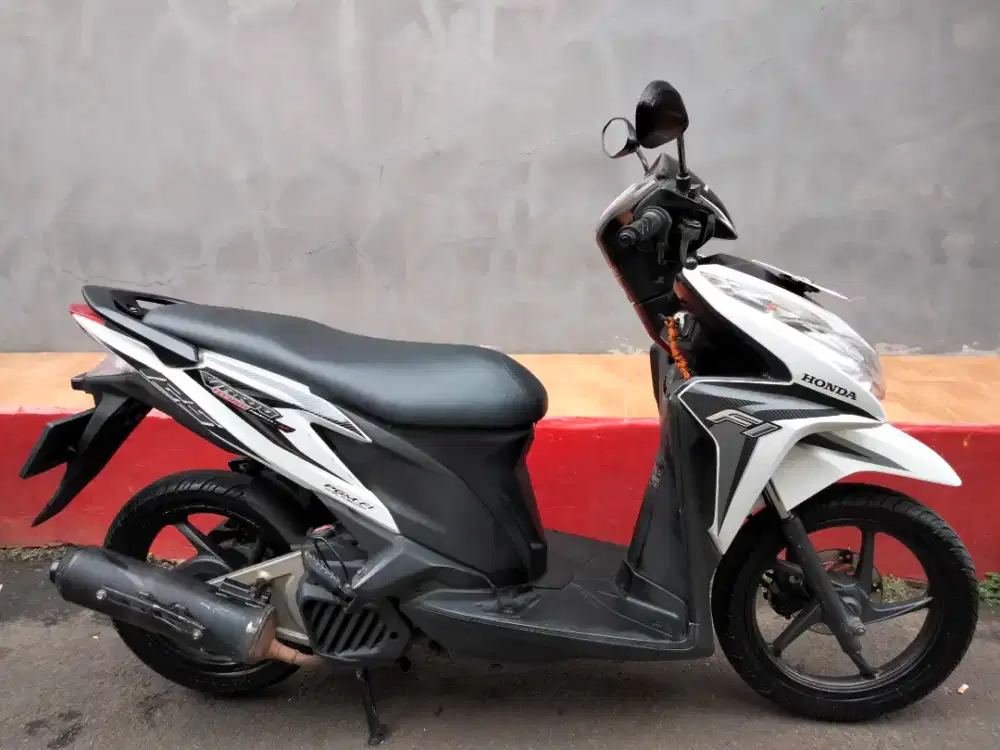 Honda Vario 125 KZR Gress tahun 2013 pajak hidup
