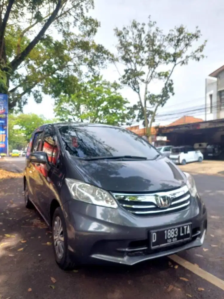 Honda freed SD ac doble  Abu  th 2013 mulus