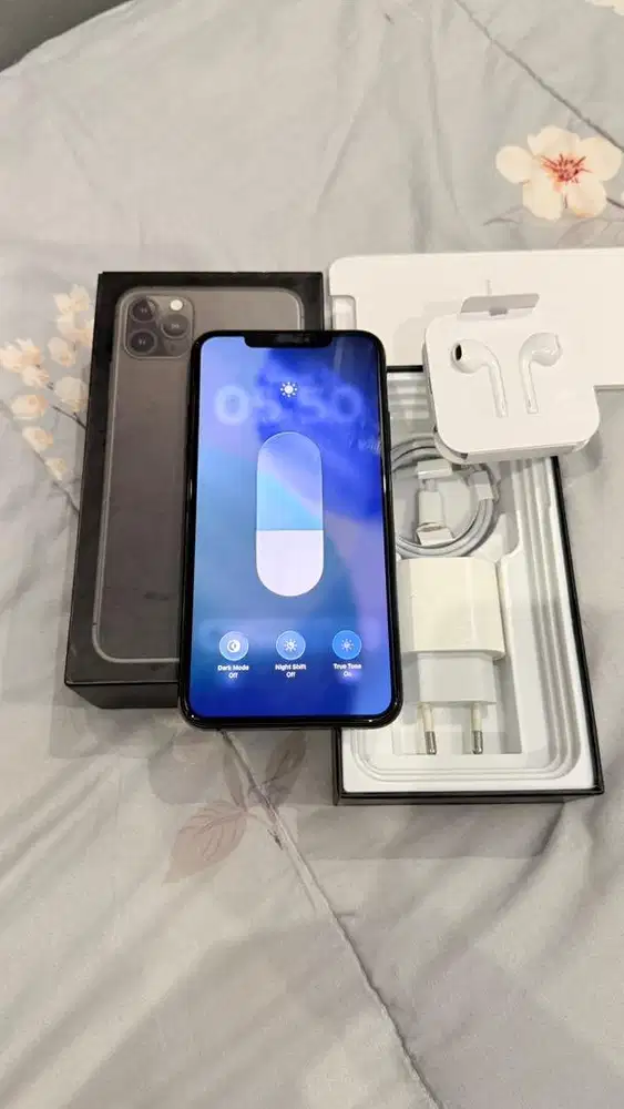 Dijual Iphone 11 Promax 64GB Grey Mulus Lengkap Terdaftar